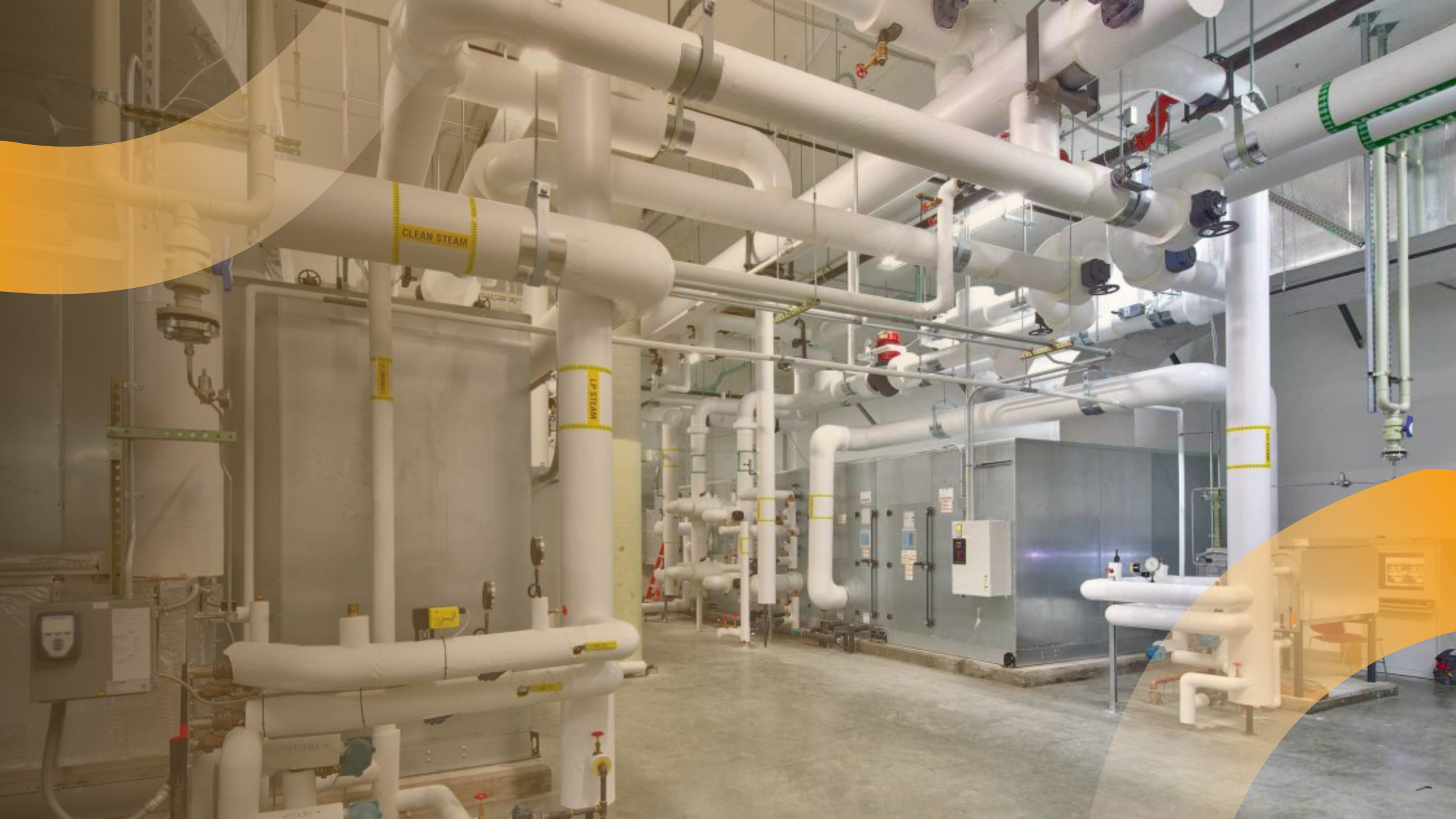Instalasi mechanical dan plumbing di ruang utilitas gedung untuk audit MEP